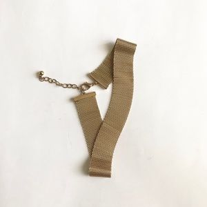 Gold choker necklace